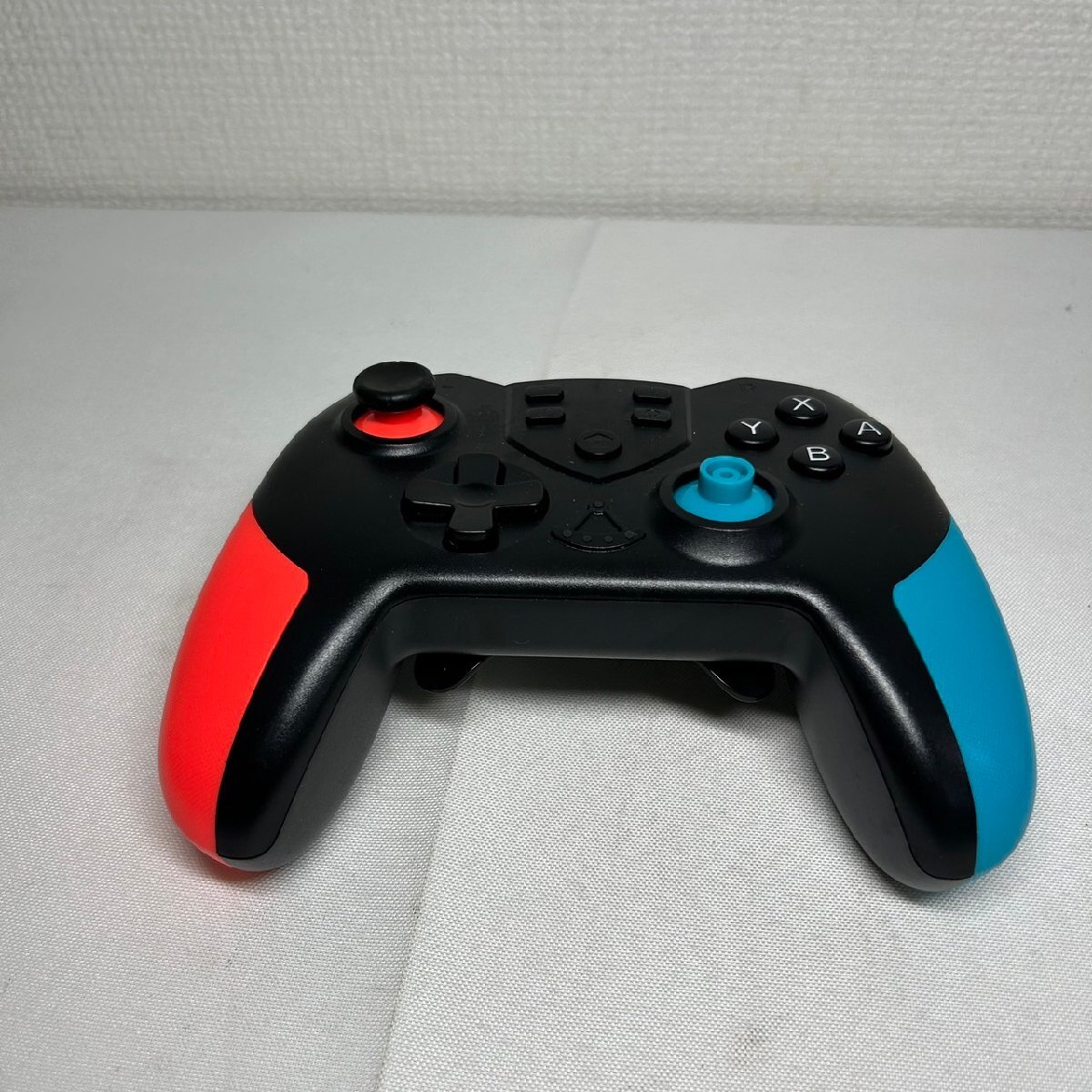 【中古品】『4-430』任天堂 Nintendo SWITCH HAC-001 本体 コントローラー T23 pro コントローラー550mAhの画像4