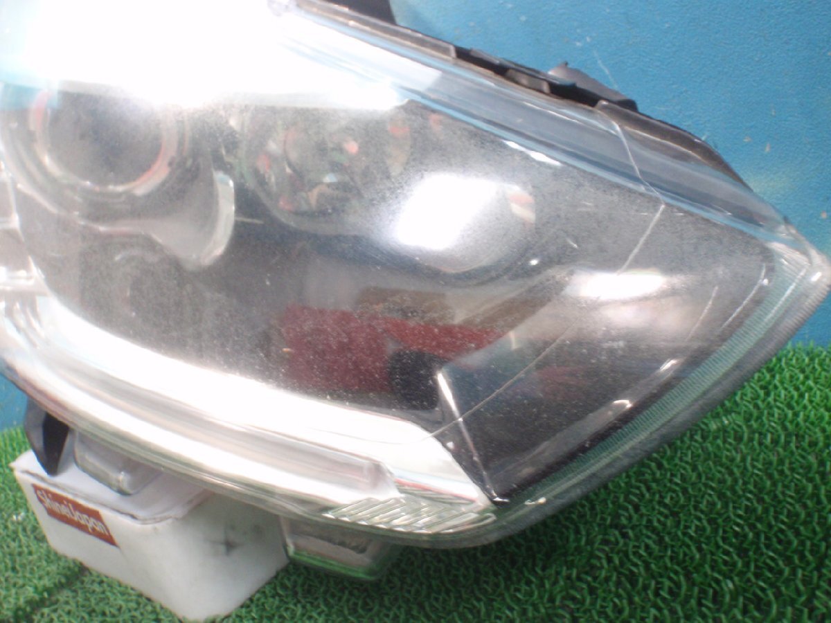 * B85F02 Citroen DS5 Schic xenon headlight right head light right 360147JJ