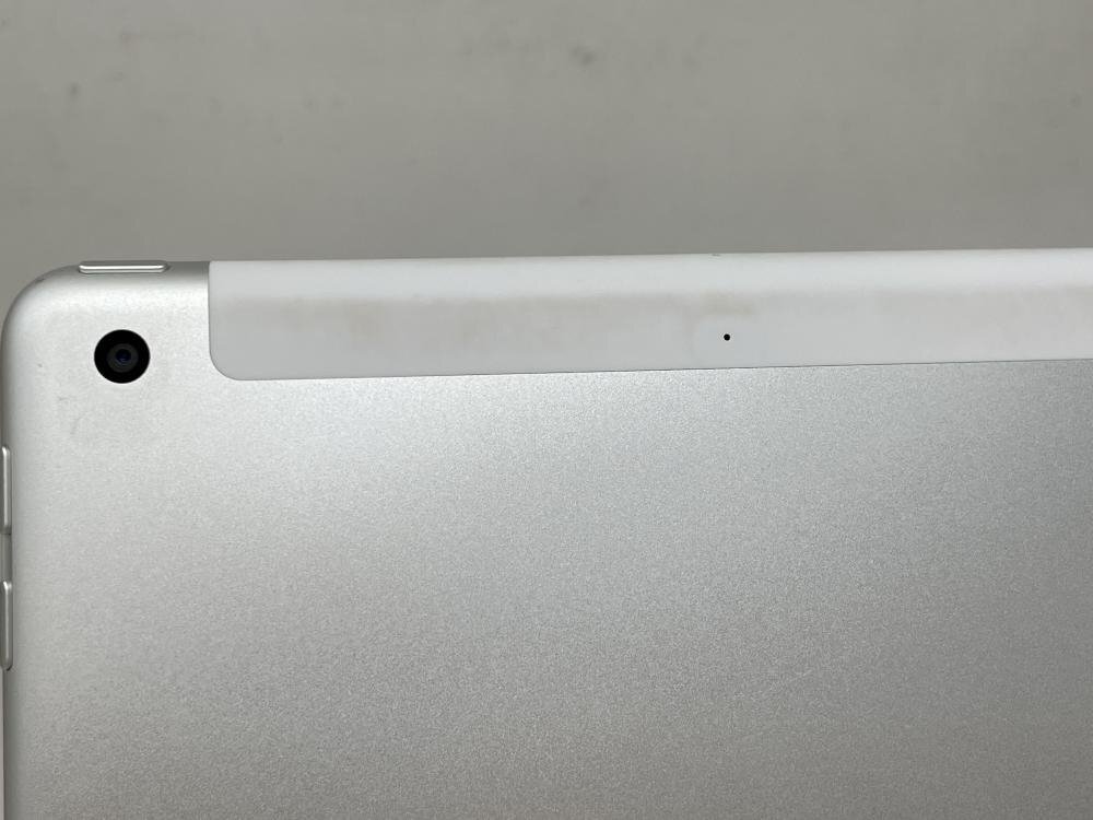 166【動作確認済・制限○ 白ロム】 iPad 第5世代 32GB softbank シルバーの画像3