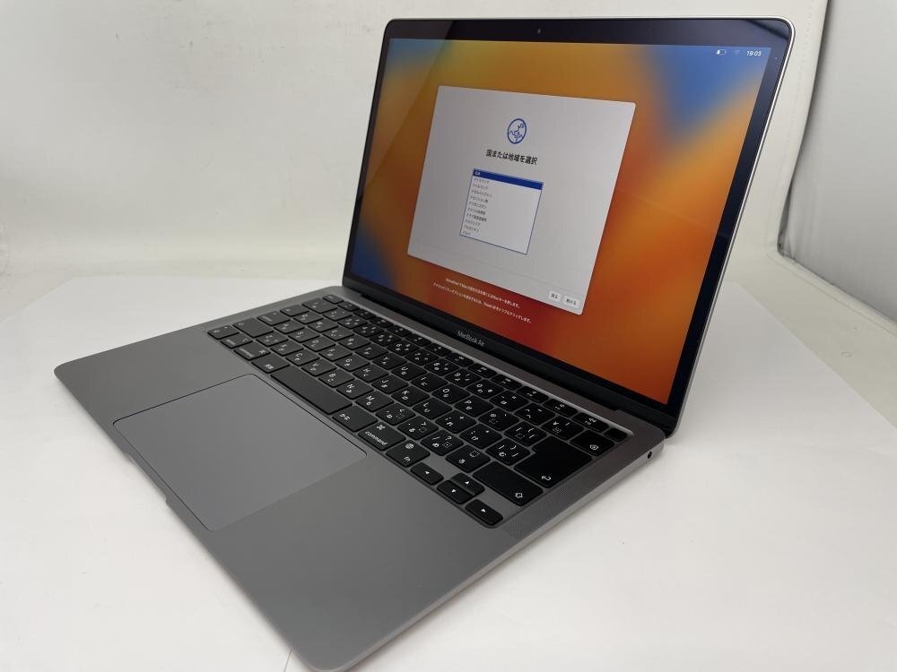 M167【一部ジャンク品】 MacBook Air 2020 13インチ SSD 256GB Apple M1 MGN63J/A /100の画像2