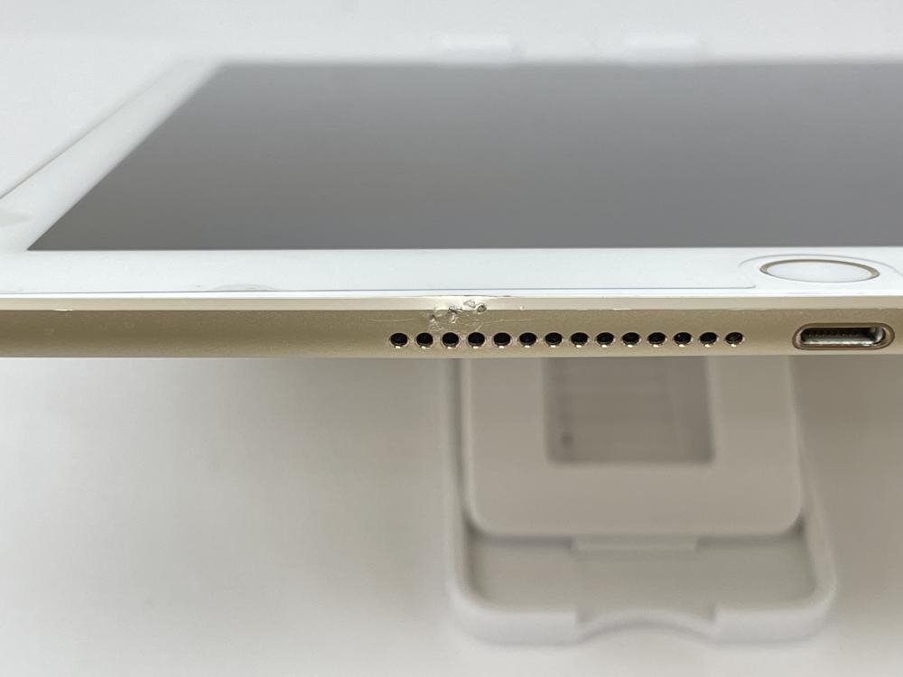 486【動作確認済・制限○ 白ロム】 iPad Air2 16GB docomo ゴールドの画像4