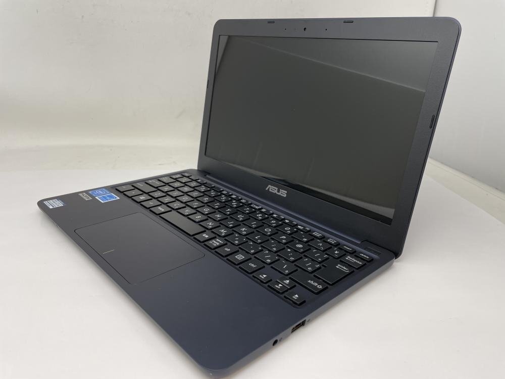 WIN660【美品】 ASUS E200H 32GB Aton X5-Z8350 1.44GHz Windows10 Home /100