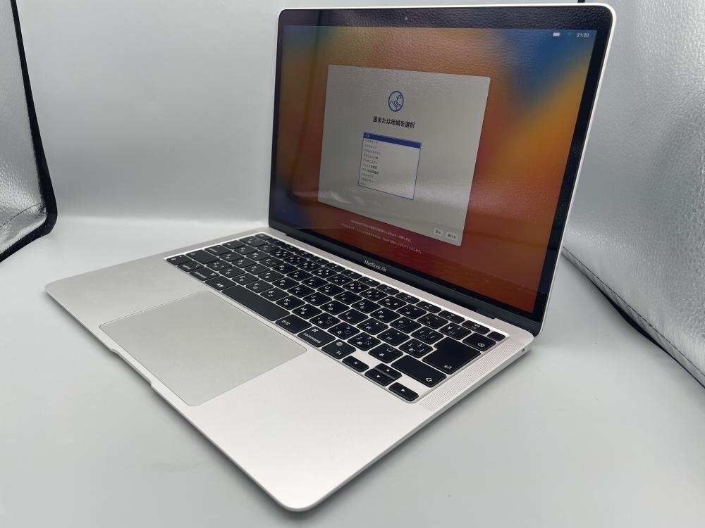 M929【美品】 充放電回数108回 MacBook Air 2020 13インチ SSD 256GB Apple M1 /100の画像1