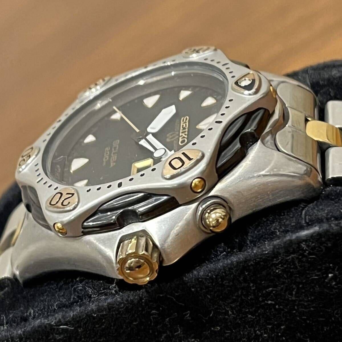 1612 現状稼働品 動作不安定あり SEIKO SCUBA スキューバ 200m セイコー オートクォーツ 5M23-7A00 デイデイト 腕時計の画像5