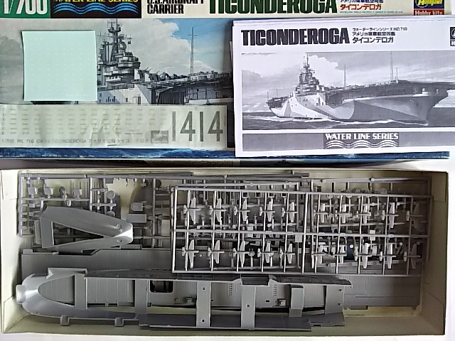 ハセガワ 1/700 アメリカ海軍航空母艦 タイコンデロガの画像2