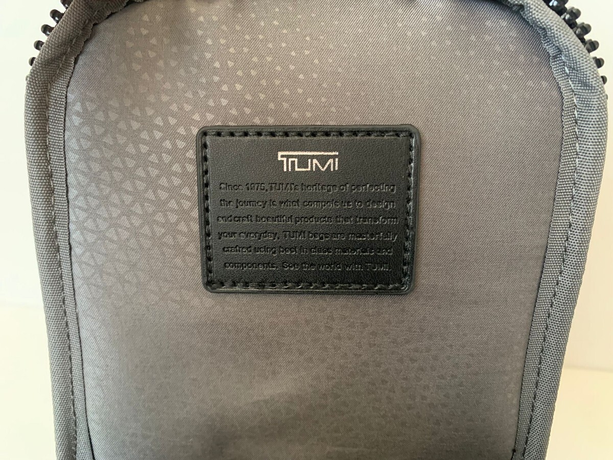 トゥミ TUMI ワンショルダーバッグ ボディバッグ 斜め掛けの画像10