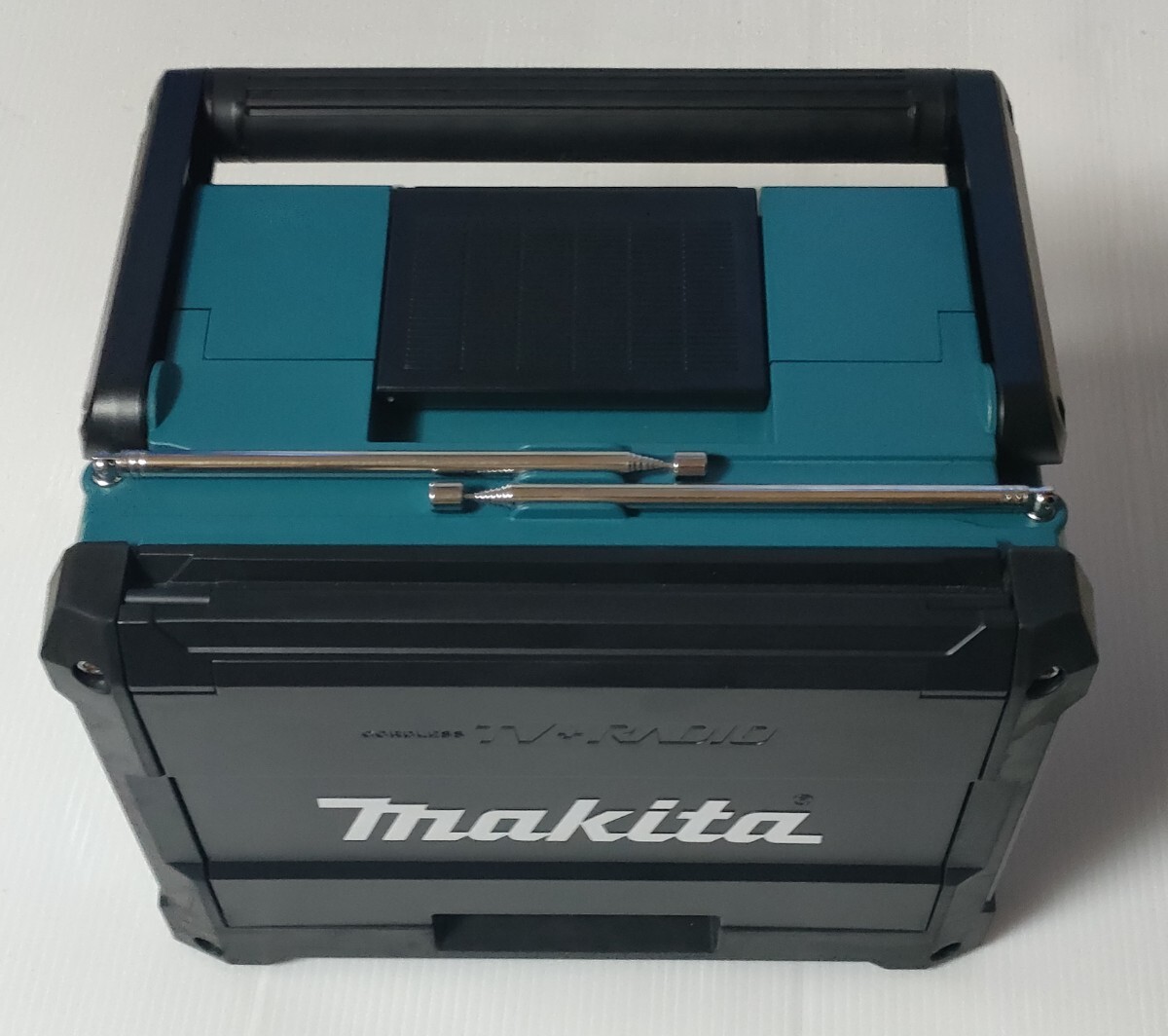 （Y58） 美品 マキタ makita 充電式ラジオ付テレビ TV100の画像4