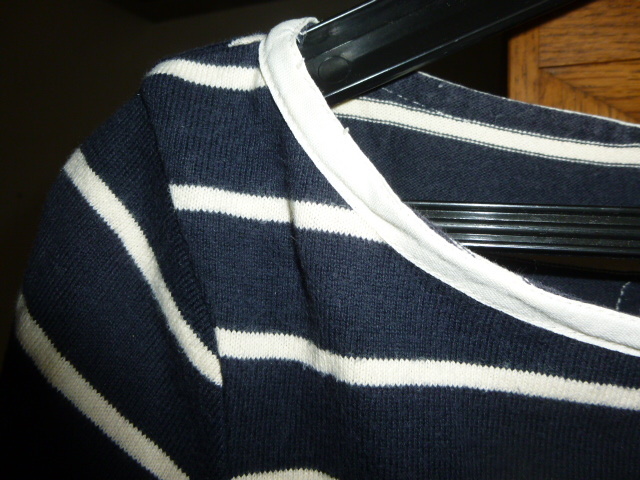 レディース　ボートネック七部Tシャツ　紺×白　少し厚めの綿　前後どちらでも着られますレディース_画像6