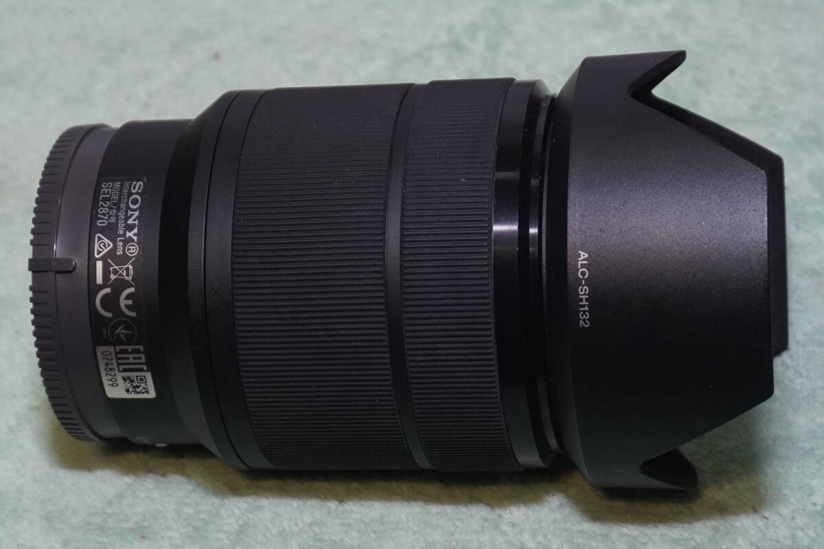 SONY ソニー FE 28-70mm F3.5-5.6 OSS SEL2870 レンズ保護フィルター レンズフード付_画像1