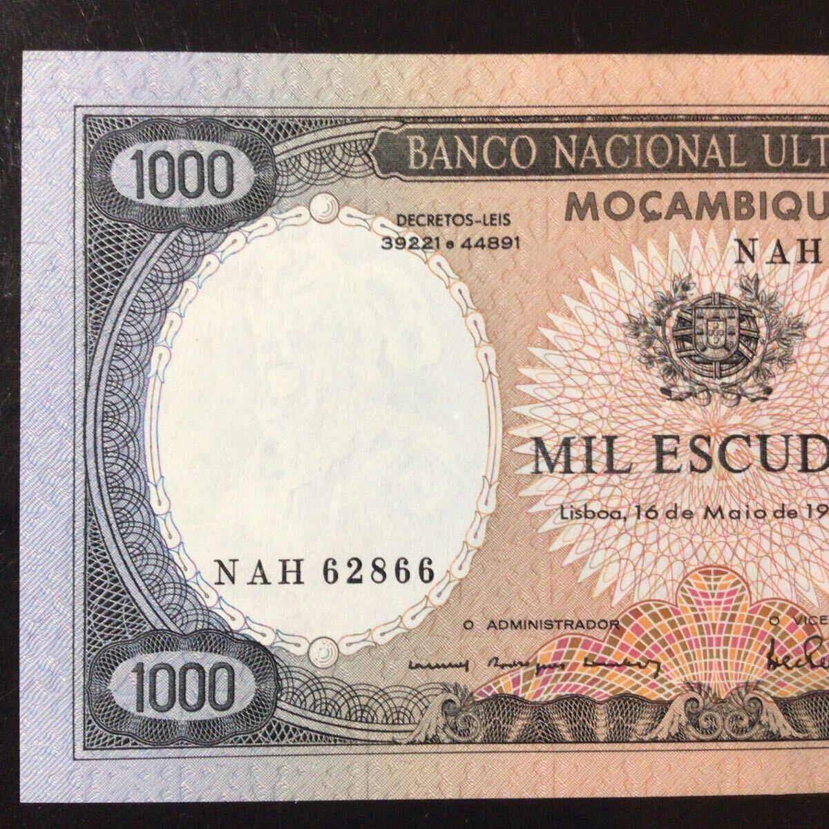 World Banknote Grading MOZAMBIQUE 1000 Escudos【1972】『PMG Grading Choice Uncirculated 64』_画像4