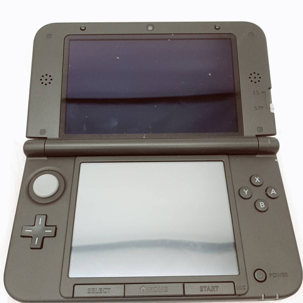n178【1円～】 任天堂 Nintendo 3DSLL ゲーム機本体 箱付き 充電コード付き 美品 動作品 セット内容すべて付属しています の画像3