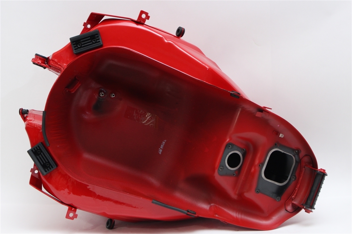 DUCATI SS937　スーパースポーツS◆フューエルタンク◆ZDMVA01JAJB004_画像3