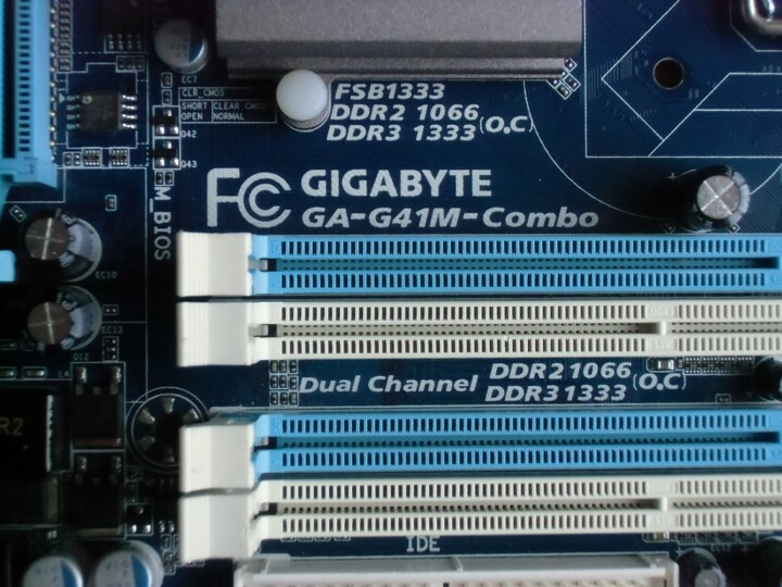 レア DDR3/DDR2両対応 LGA775 Micro-ATXマザボ GIGABYTE GA-G41M-Combo REV:1.4 (COMポートLPTポート搭載）ジャンク_画像3