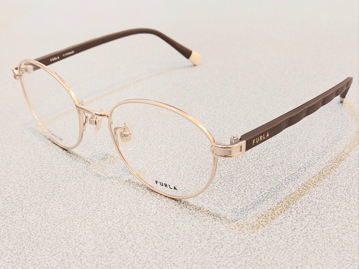 新品　FURLA　フルラ　ブランド　眼鏡　メガネ　フルリム　ボストン　可愛い　チタン　軽い_画像1