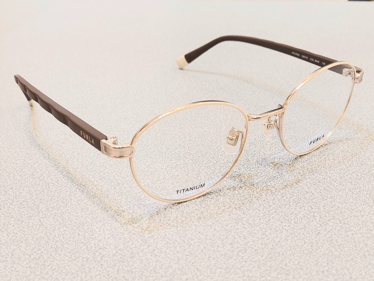 新品　FURLA　フルラ　ブランド　眼鏡　メガネ　フルリム　ボストン　可愛い　チタン　軽い_画像2