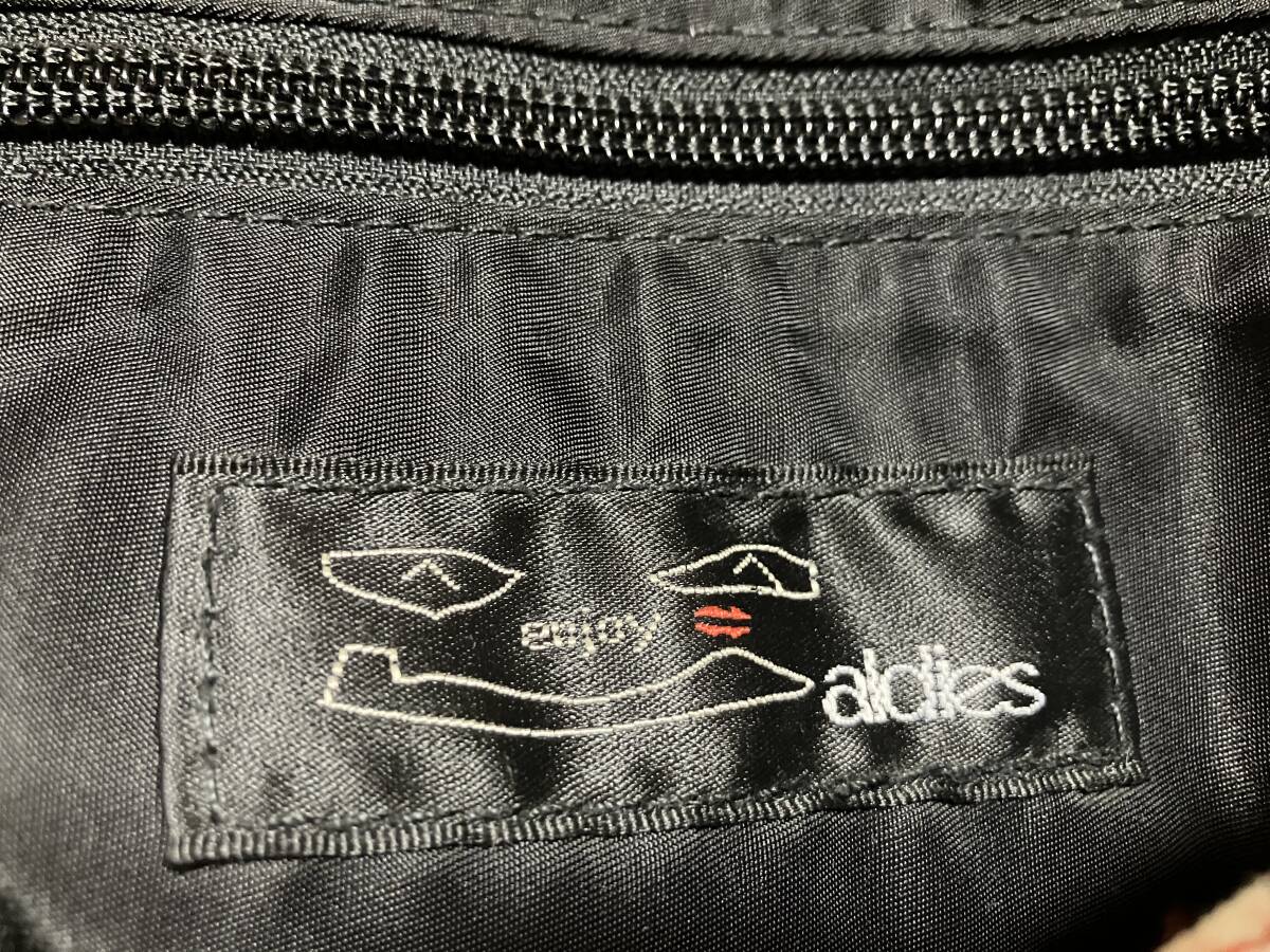 ALDIES アールディーズ 黒ベース白玉(ドット)×赤 ショルダーバッグ かばん 中古品の画像9
