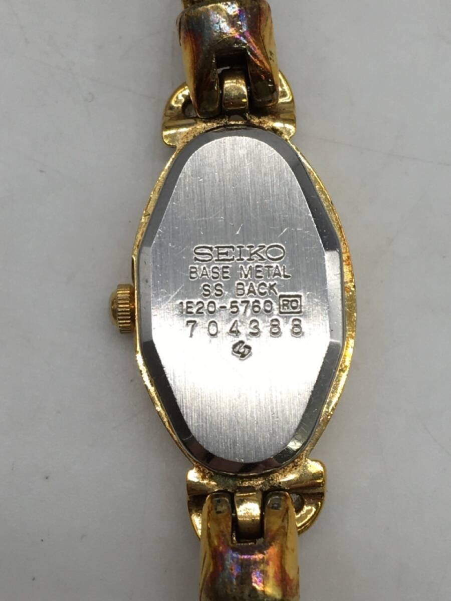 0403-512MK⑳23385 腕時計 SEIKO セイコー 1E20-5760 ゴールドカラー文字盤 レディース ブレスレットウォッチ 2針 不動 電池切れ？の画像9
