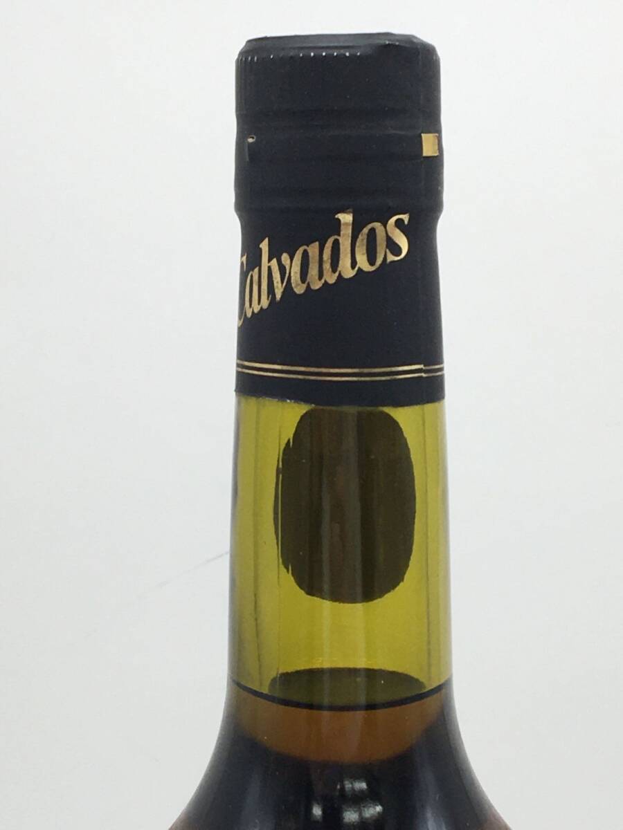 0440-001MK⑳23395 未開栓 お酒 40% 700ml ブランデー X.O. CALVADOS Guillaume de Normandie カルヴァドス_画像6