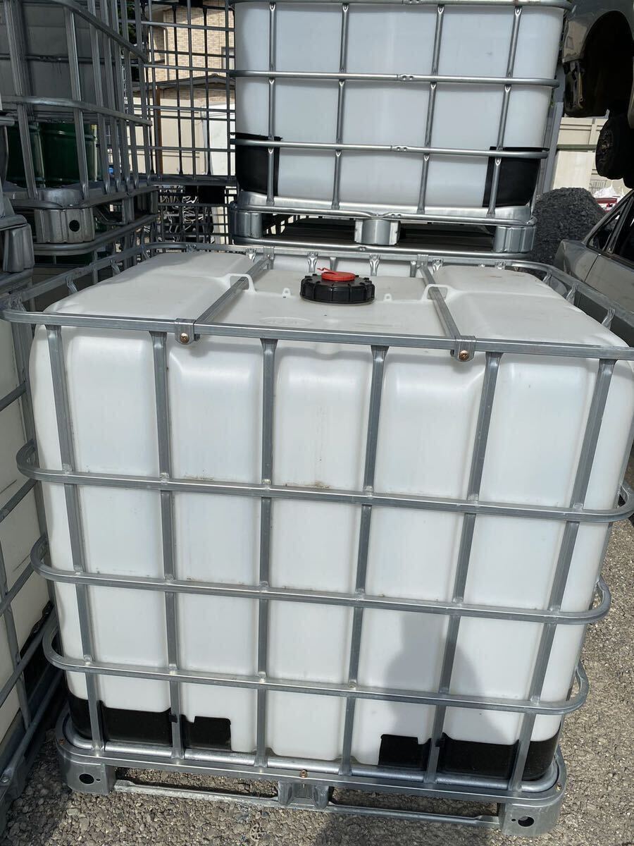 引き取りのみ　貯水タンク 水槽　水タンク ポリタンク 農業 雨水タンク　肥料　パレットコンテナ付け 1000L_画像1