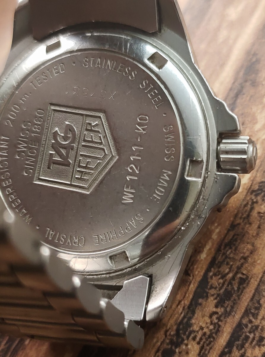1000円スタート！TAG HEUER タグホイヤー 腕時計 WF1211-KO プロフェッショナル 200ｍ クォーツ メンズ 腕時計 訳アリ品の画像2