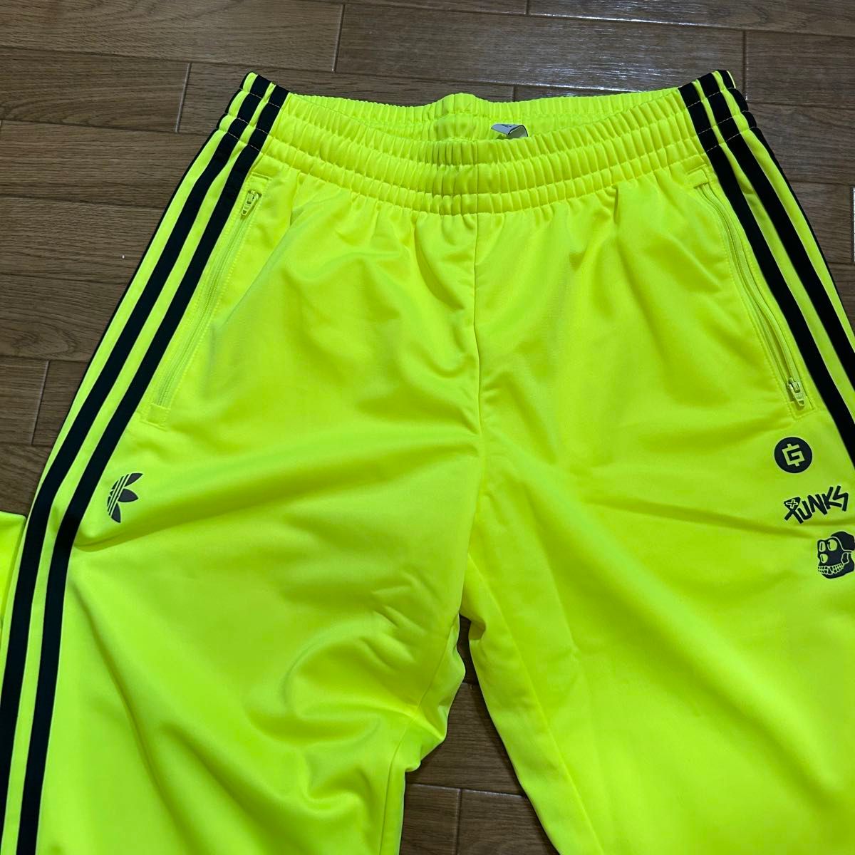 adidas BAYC PUNKS コラボトラックスーツ ジャージ Mサイズ adidas BAYC PUNKS コラボトラックスーツ ジャージ Mサイズ