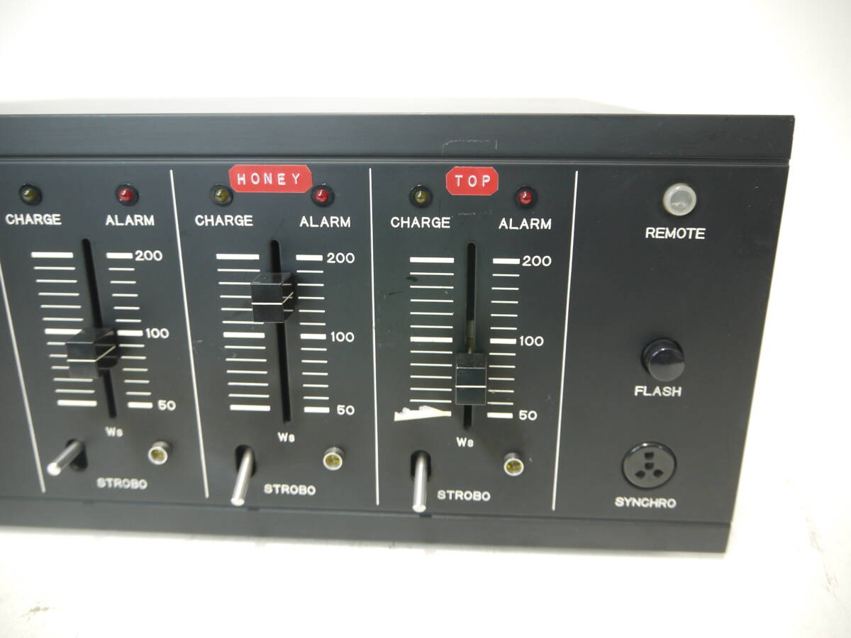 300 COMET ILS-222 ELECTRONIC FLASH コメット ストロボ電源部 スタジオ ストロボ モニターの画像3