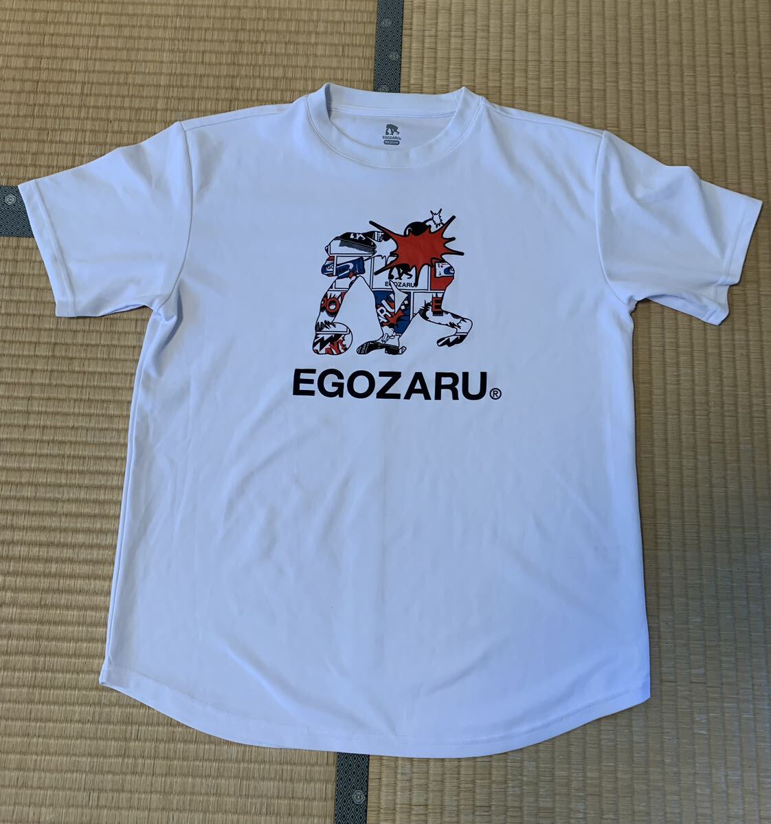 エゴザル EGOZARU バスケット Tシャツ Mサイズ おまけ付き（イノウエバッジ店 桜木花道バッジ スラムダンク ）の画像1