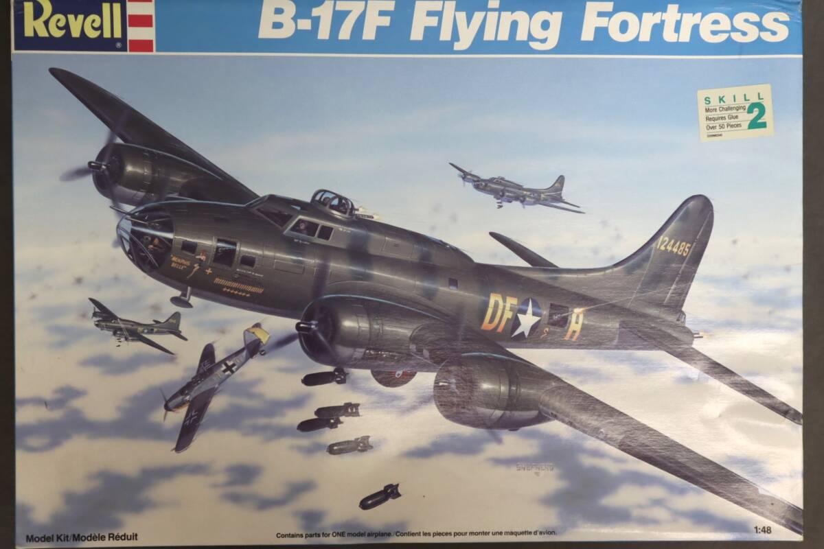 ◆当時物 未開封 未組立 Revell ボーイング B-17 Flying Fortress 1/48 4701 フライングフォートレス レベル の画像1