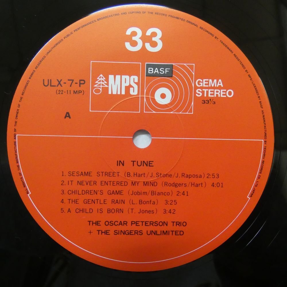 46070330;【帯付/MPS/美盤】The Oscar Peterson Trio + The Singers Unlimited / In Tuneの画像3