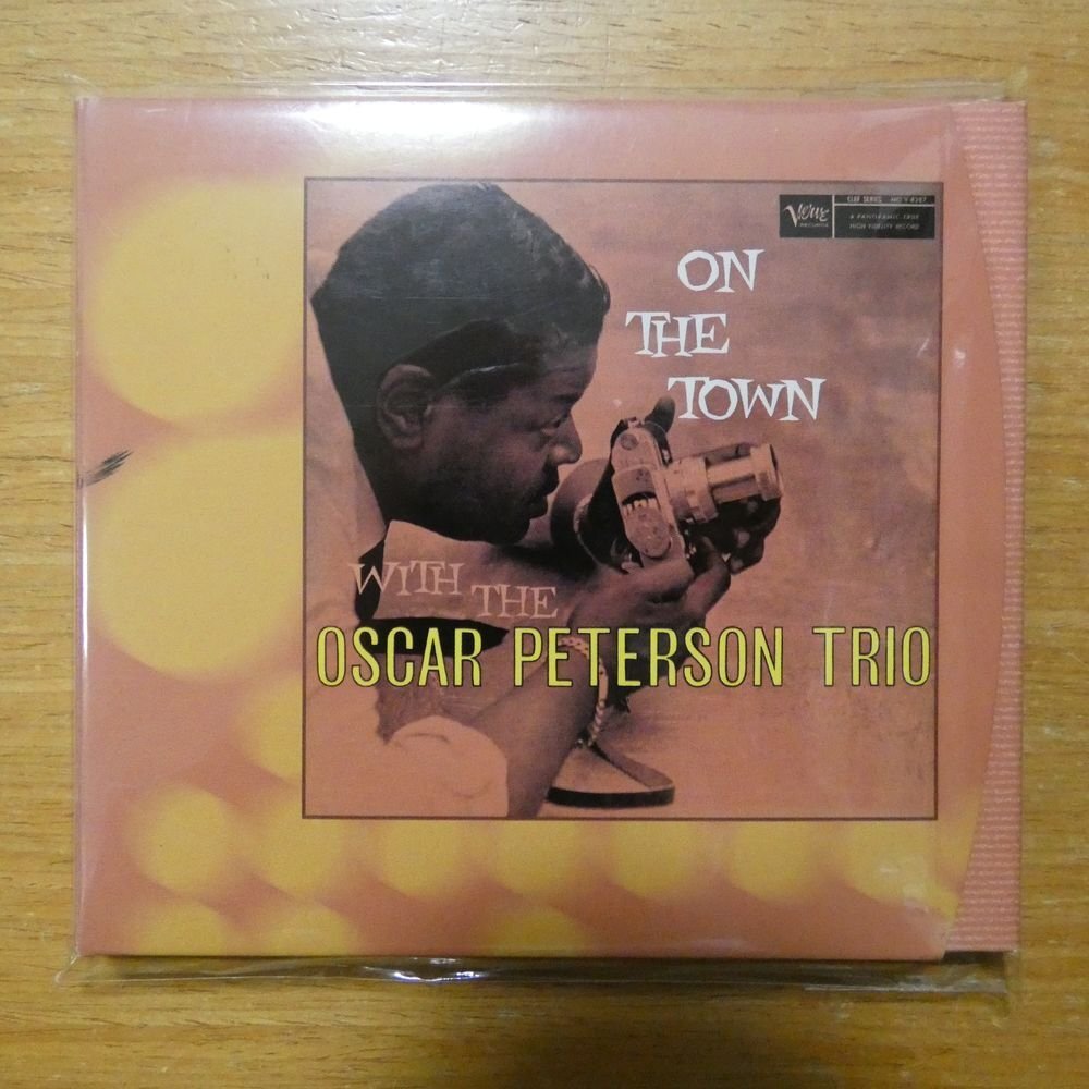 731454383424;【CD】OSCAR PETERSON TRIO / ON THE TOWN　314543834-2_画像1