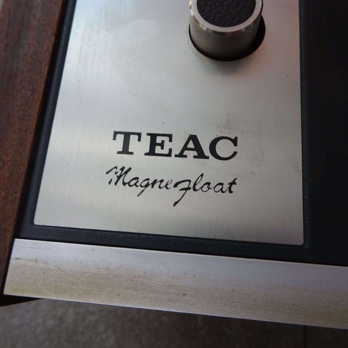 Q10521【※発送不可!東京都引取限定】TEAC ティアック TN-80C マグネフロート式ベルトドライブレコードプレーヤー A-51の画像2