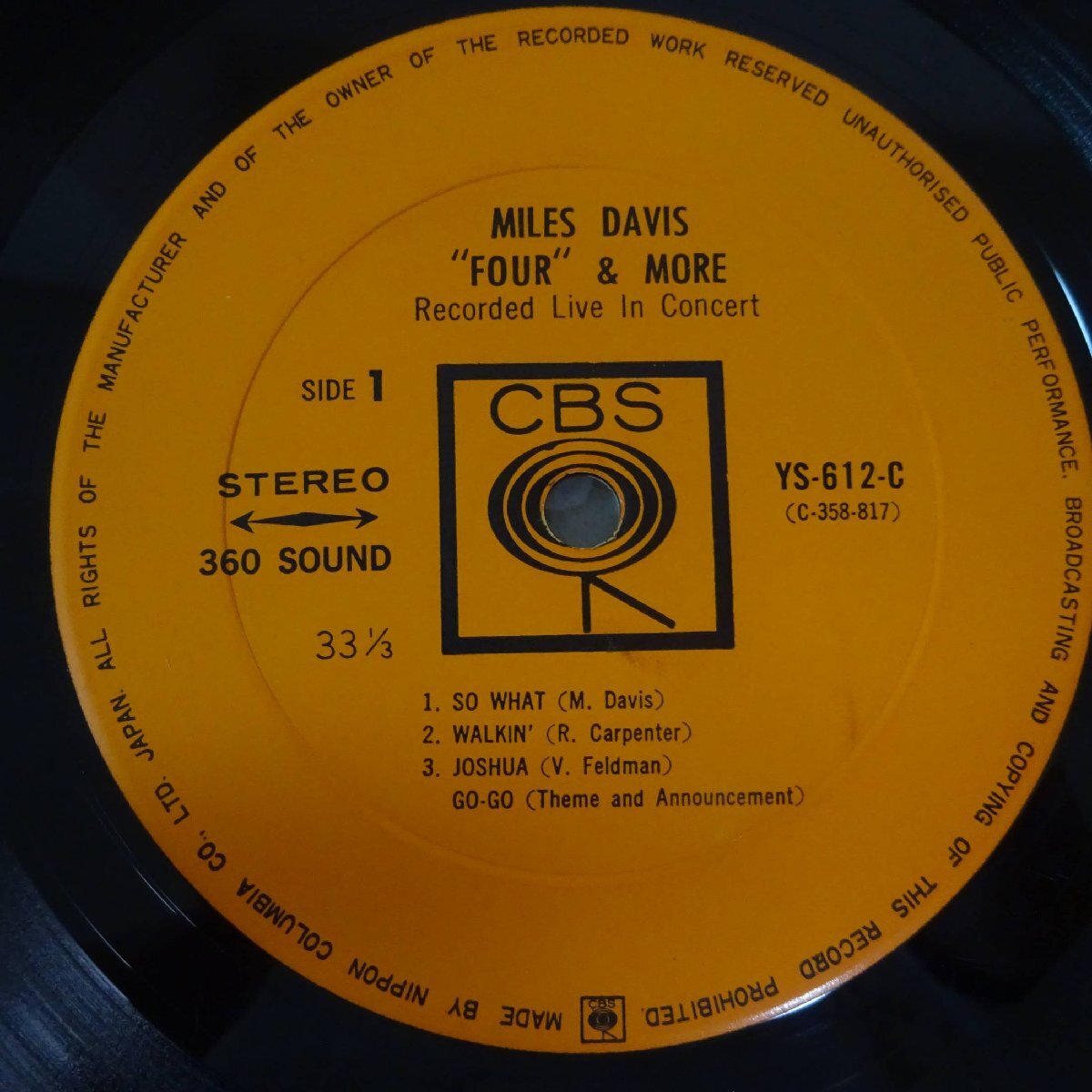 11186453;【国内盤/CBS/ペラジャケ】Miles Davis / Four' & More - Recorded Live In Concert_画像3
