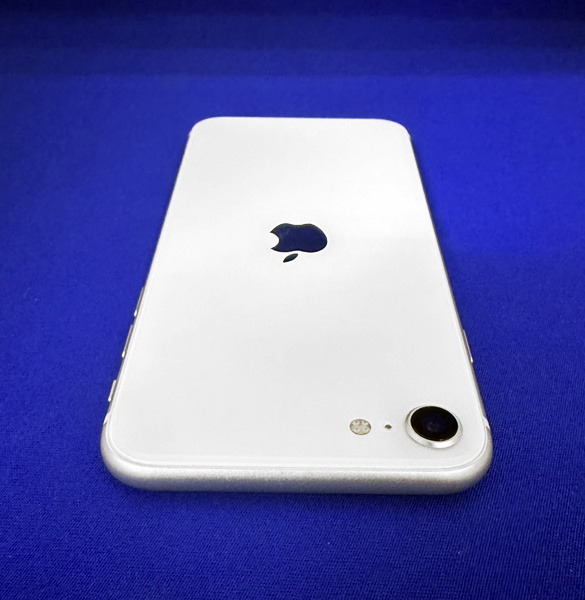 【中古美品】Apple iPhoneSE 64GB ホワイト MHGQ3J/A SIMフリーの画像5