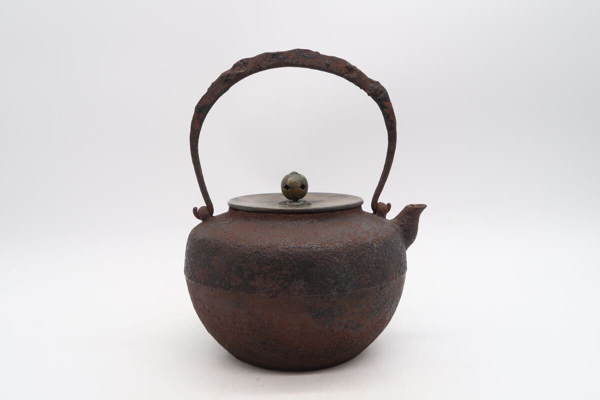 釜師 忠三朗 鉄瓶 銅蓋 在銘 煎茶道具 湯沸 急須茶道具 金属工芸 の画像3