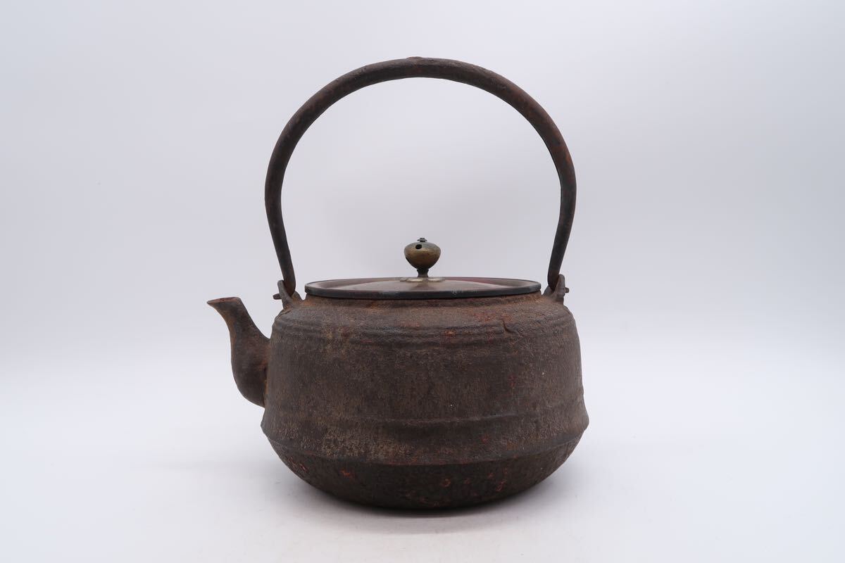  котел . структура металлический чайник медь крышка . чайная посуда горячая вода . заварной чайник времена предмет старый инструмент 