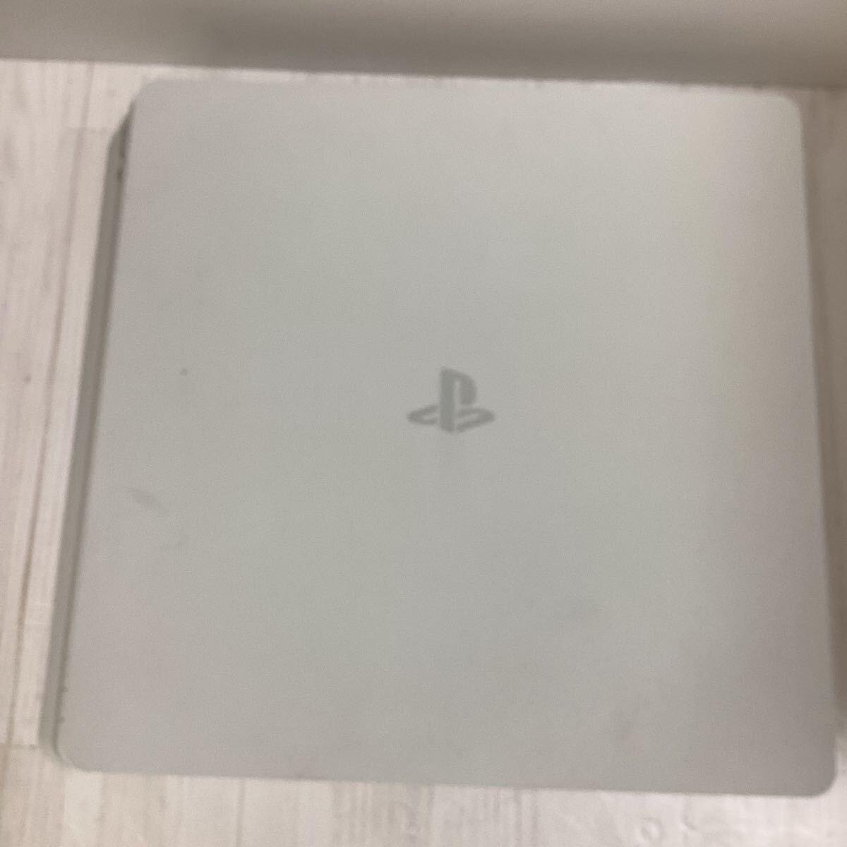 【中古】SONY  PlayStation4CUH-2200Bグレイシャー ホワイト の画像2