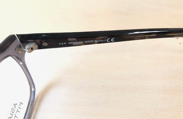 LEON眼鏡Begin掲載モデルMONCLERレオン掲載クリアフレーム透明 LEON眼鏡Begin掲載モデルMONCLERレオン掲載クリアフレーム透明