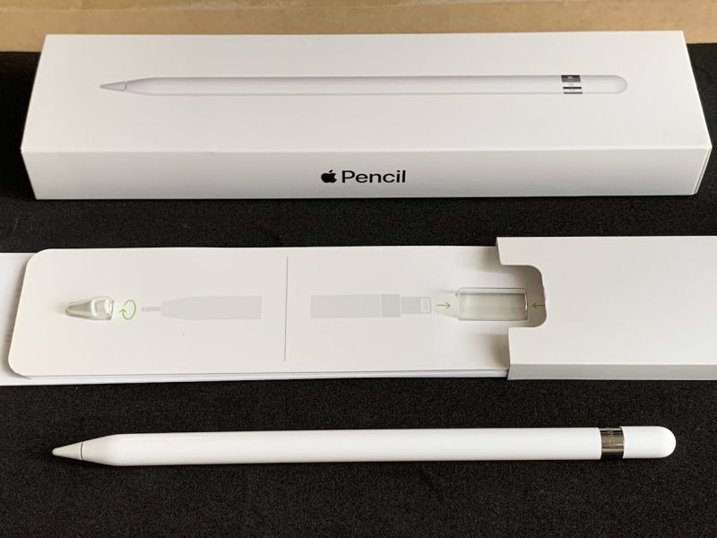 Apple Pencil アップルペンシル 第１世代　MK0C2J/A☆送料無料_Lighteningアダプタはありません。