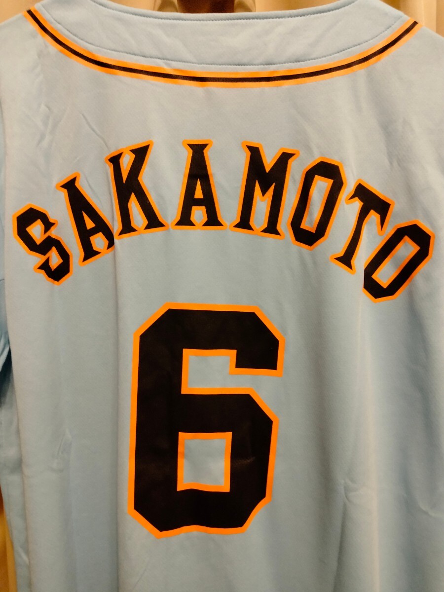 【2枚セット　Lサイズ　青は未使用】ジャイアンツ　坂本勇人　レプリカユニフォーム　応援ユニフォーム　アディダス　1000円スタート_画像3