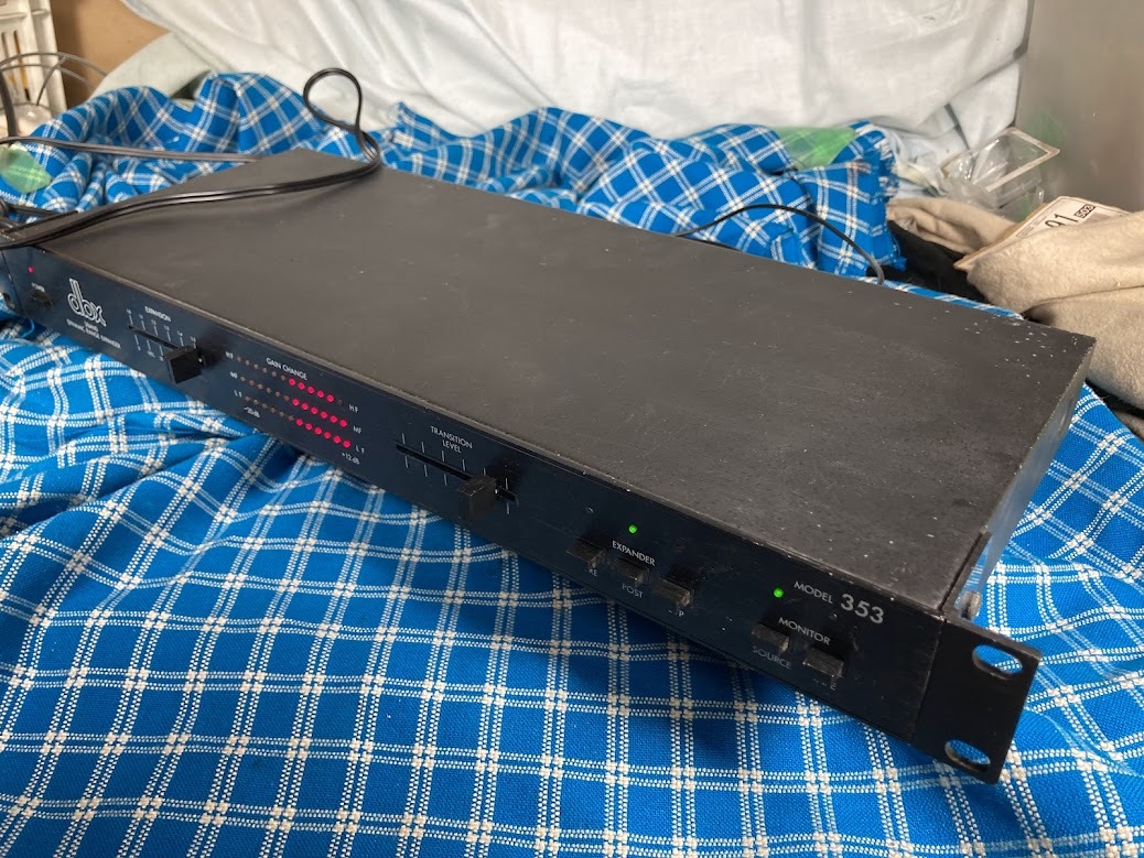 dbx　３５３ 　３バンド・ダイナミックレンジ・エキスパンダー　完動品　【3ヶ月保証 】_画像4