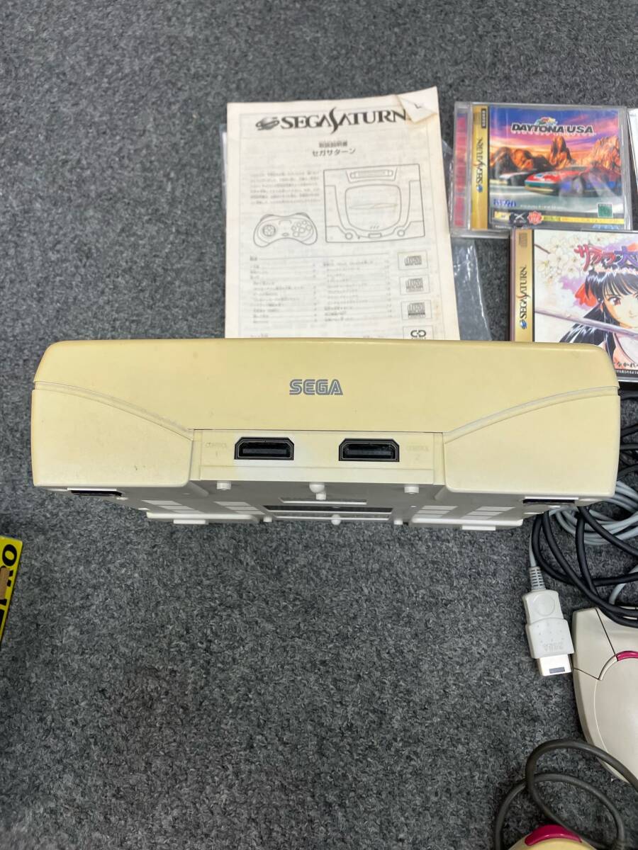 #3547セガサターン HST-3220 本体 コントローラー ケーブル(電源以外)付属 SEGA SATURN 動作未確認　サクラ大戦2　SONIC　R　DAYTONA　USA_画像3