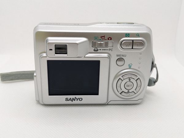動作品 SANYO サンヨー Xacti DSC-S3型 コンパクトデジタルカメラ シルバー （M7287）の画像4