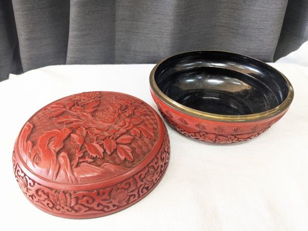 Yahoo!オークション - 中国美術漆工芸 堆朱蓋物 円合菓子器 花草 Yahoo!オークション - 中国美術漆工芸 堆朱蓋物 円合菓子器 花草