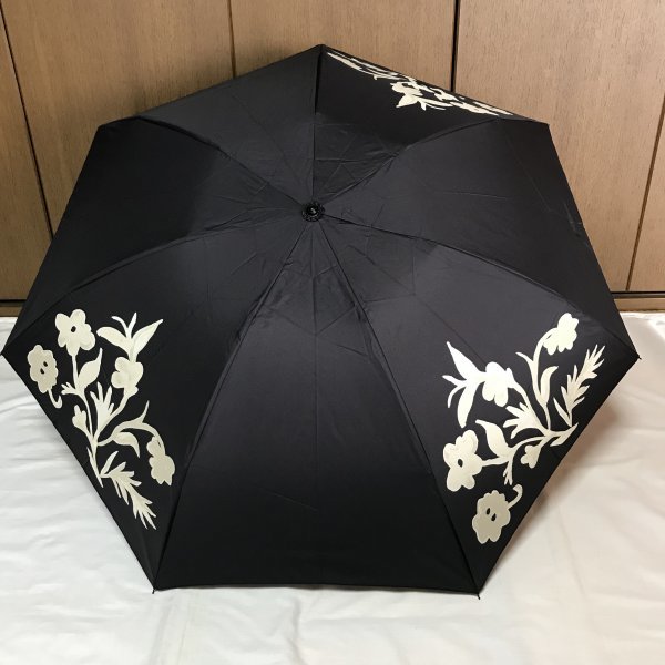 《新品》Sybilla・シビラ／雨傘 折傘・折りたたみ傘【黒・ブラック】の画像2