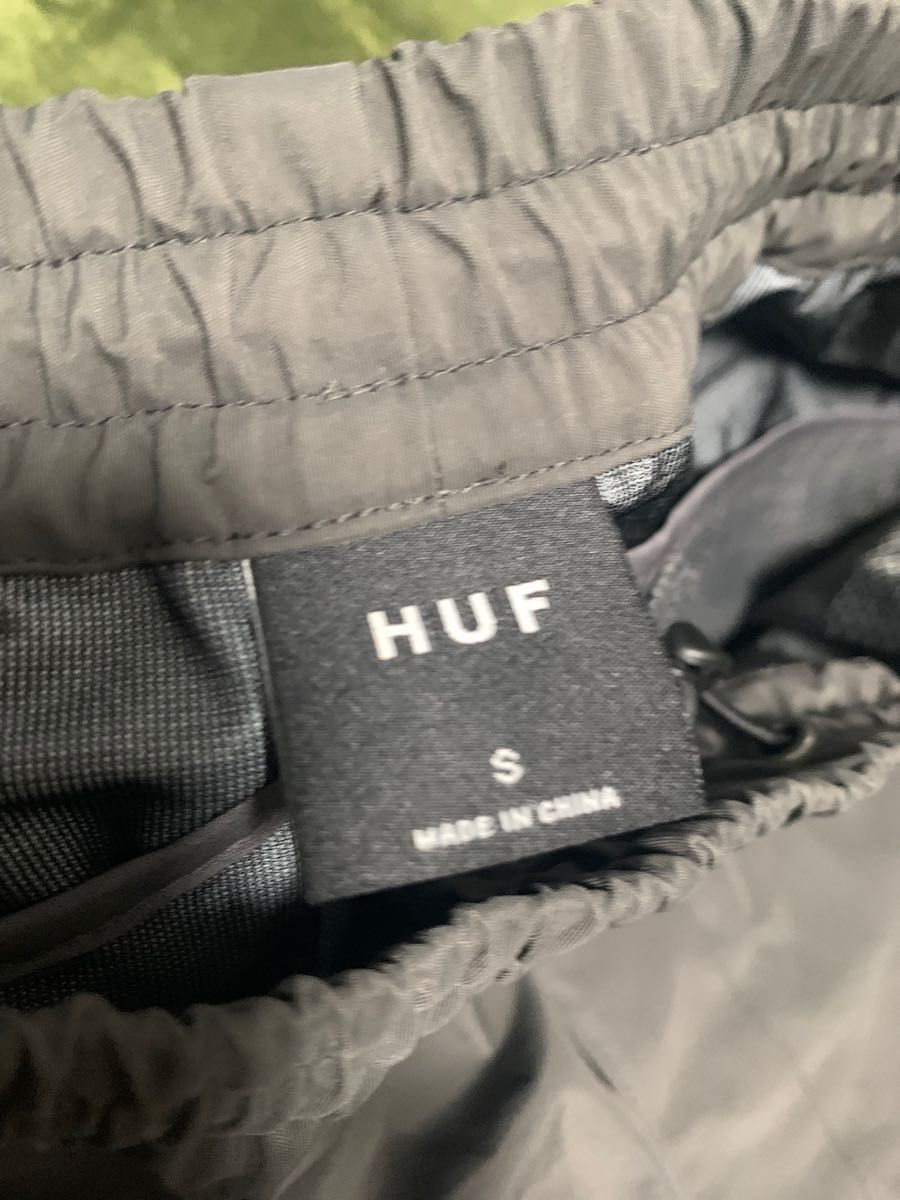 HUF シェルパンツ