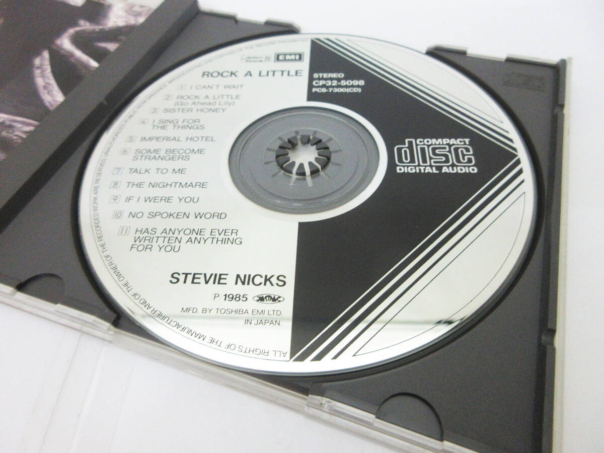 F9662【CD】スティーヴィー・ニックス - ロック・ア・リトル/Rock A Little : Stevie Nicks★CP32-5098★ビンテージ 当時物★中古★保管品_画像3