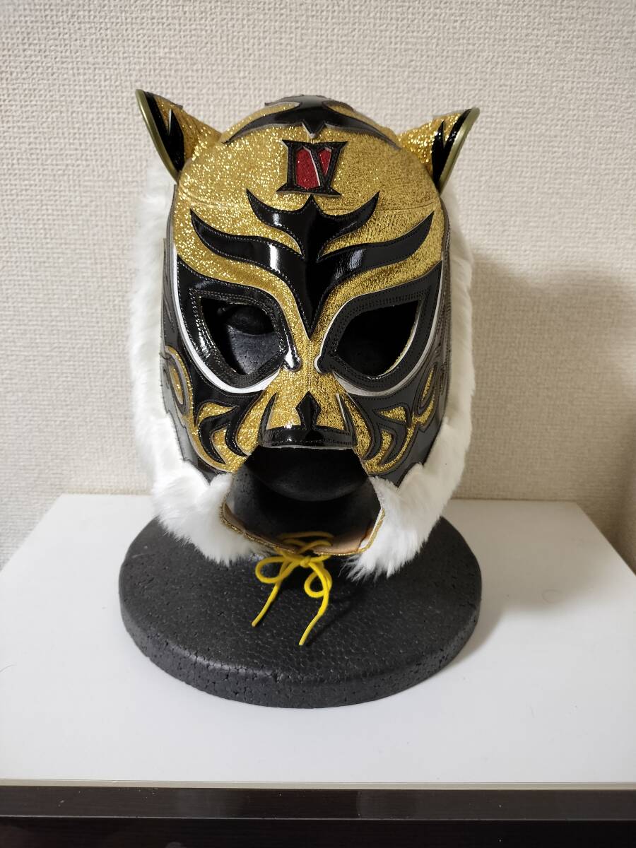  Tiger Mask сам использованный .