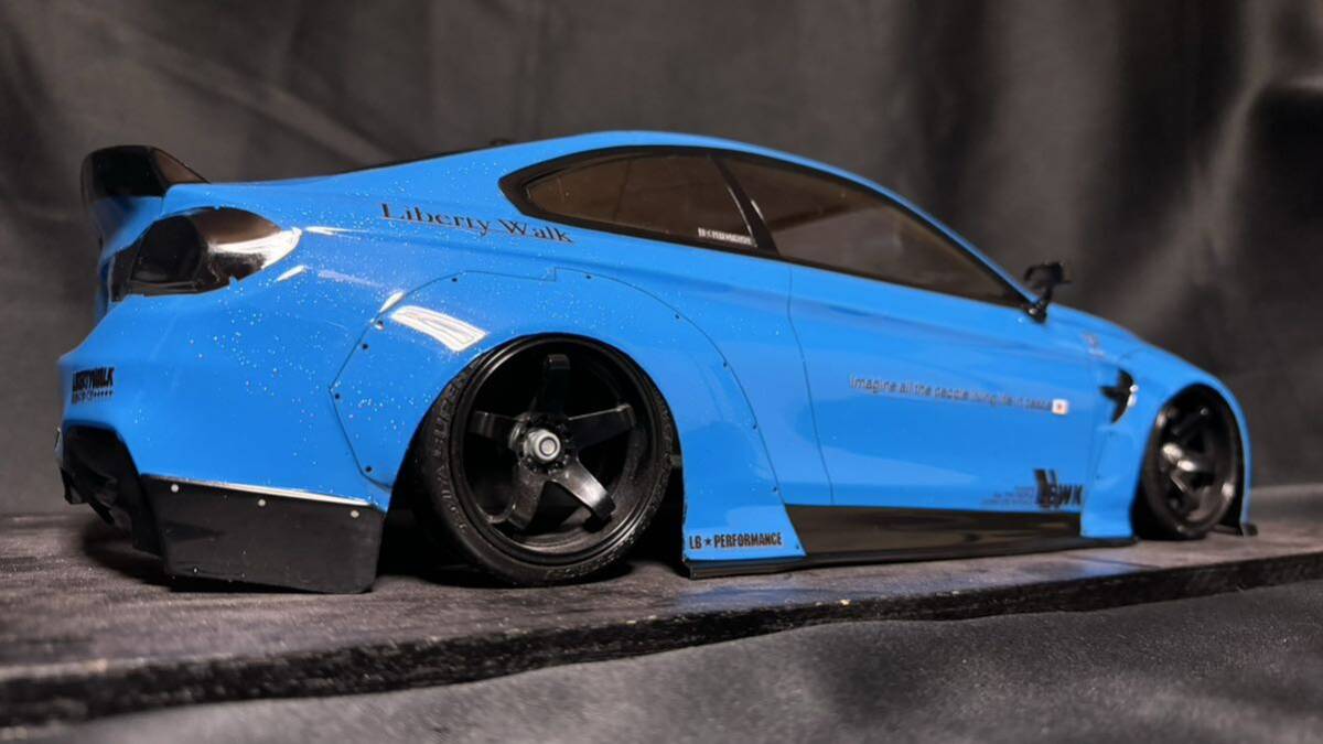 希少　1/10 RCボディ　F80　BMW　M4　タイプ　リバティウォーク　ＬＢワークス　新品未使用完成品 ラジドリ　ドリパケ　_画像7