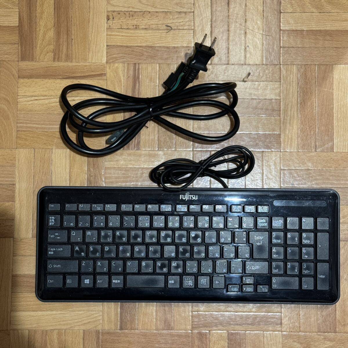 【動作品】ESPRIMO WD2/M Fujitsu スリムタワーPC_画像4