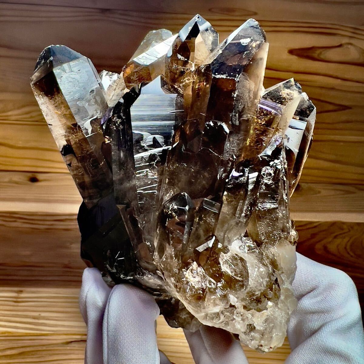 【特大】約1kg スモーキークォーツ ブラジル ミナスジェライス州産 レインボー 虹 アイリス 煙水晶 天然石 原石 鉱物 鉱物標本 標本 石の画像2